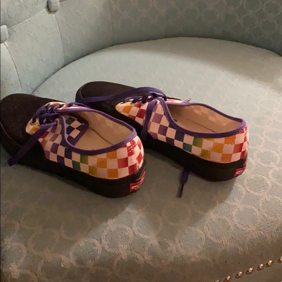 Colorful Vans - Picture 2 of 4